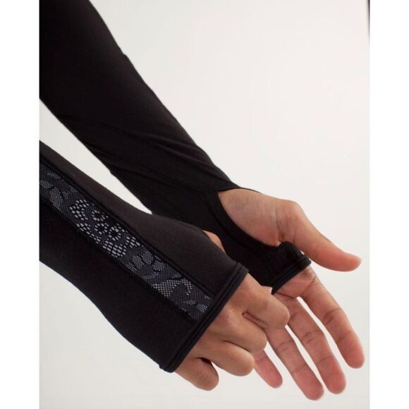 Lululemon Speedy Turtleneck - Picture 5 of 6